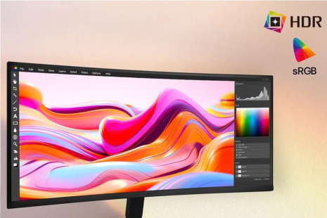 Pokrytí barev až 99 % sRGB